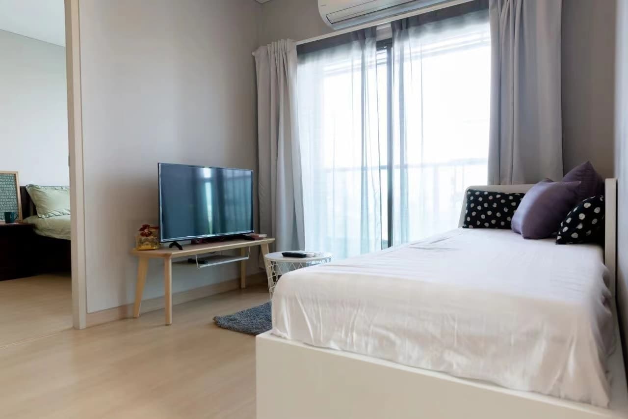 泰国曼谷带租约公寓特价  Lumpini Suite  Makkasan 2居1卫 40平米
