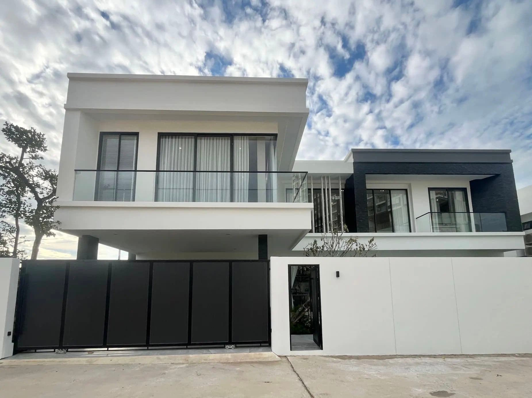 芭提雅市区独栋别墅 | Luxury Vista Villa Pattaya 泳池别墅