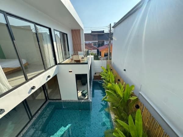 芭提雅市区152㎡土地+250㎡使用面积！Palm Spring最后一栋4卧别墅 #A5329