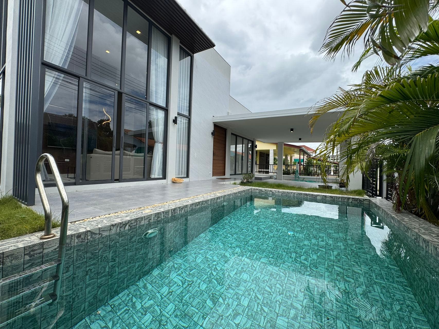 Reduced by 1 million THB! Naga Villa 300 meters from the beach A8294