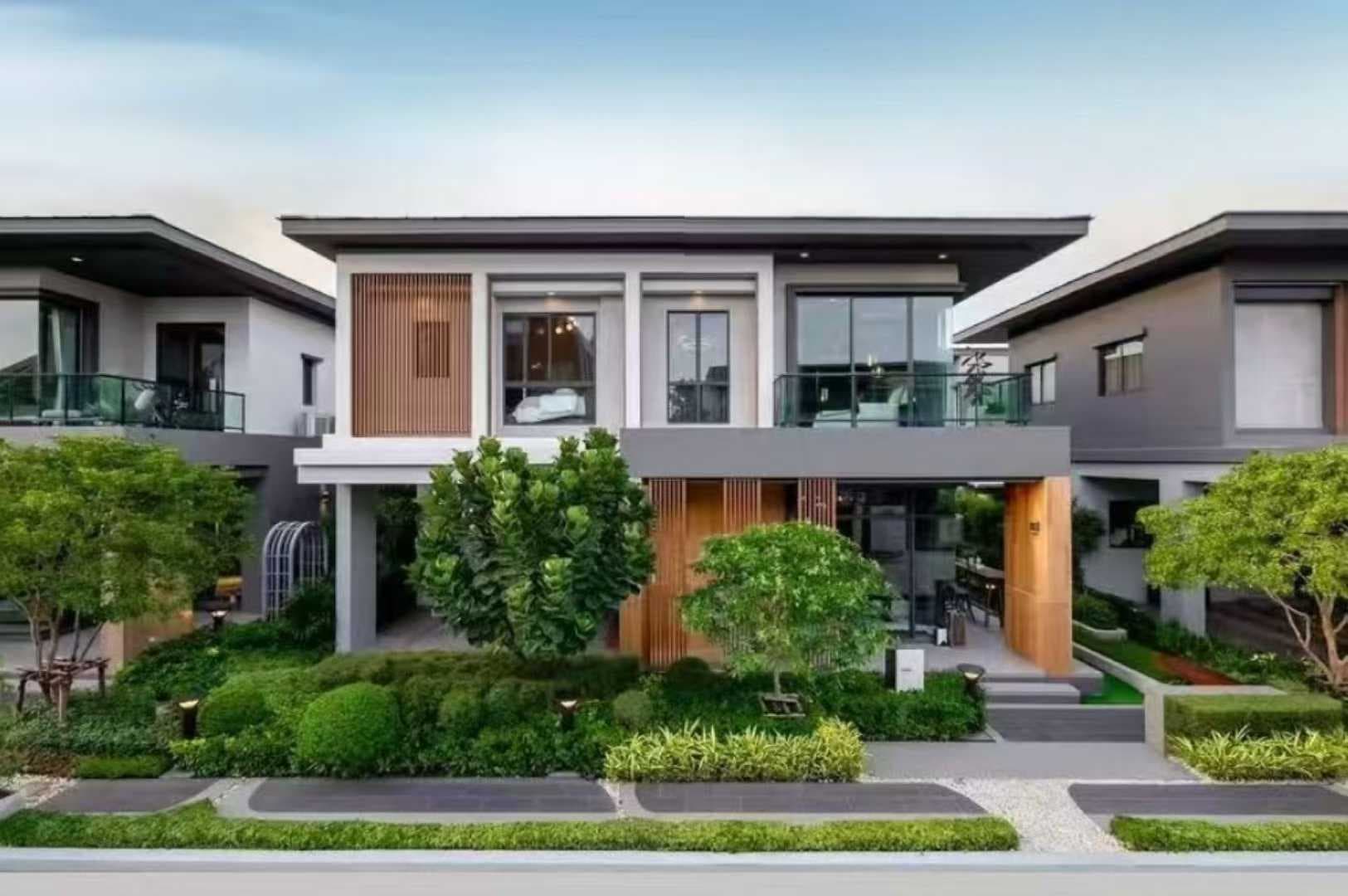 泰国曼谷Bangna高档别墅出租,4房4卫,每月租金120000泰铢,约合两万四千人民币。