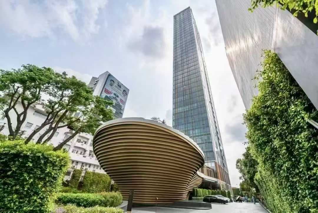 曼谷铜锣高档公寓出租:2房2卫125平米,月租14万泰铢