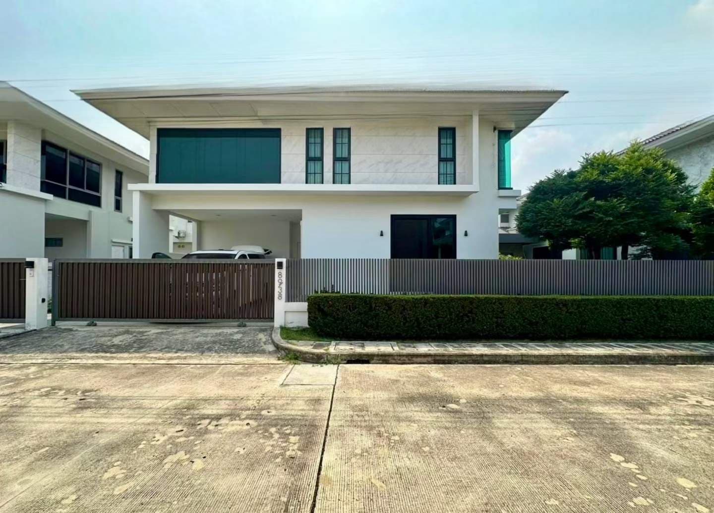 Luxury Villa for Rent Near Bangkok's New Airport: 3BR, 4BA, 254.8 sqm Land,...