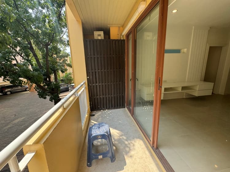 Baan Klang Krung,辉煌x,68平米,卧1卫,双阳台辉煌生活区