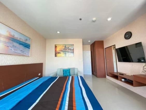 AD Hyatt *** A5677