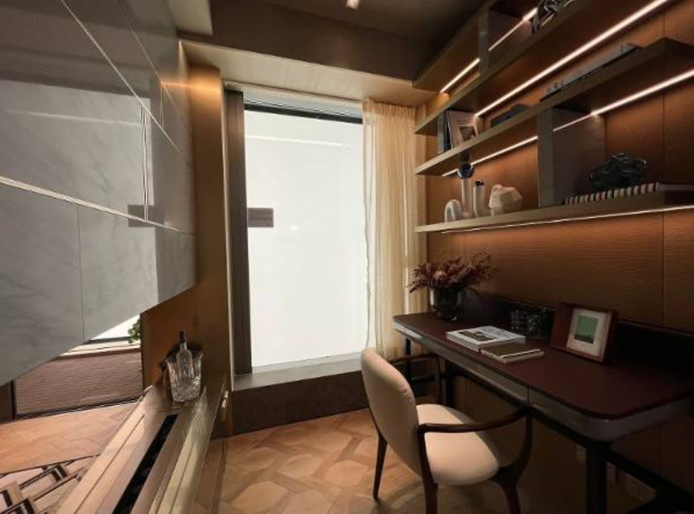 KOKO ROSSO Apartment in Lam Tin, Hong Kong, China - Brand New Ready-to-Move-in Unit, Total Price HKD 5.58 Million