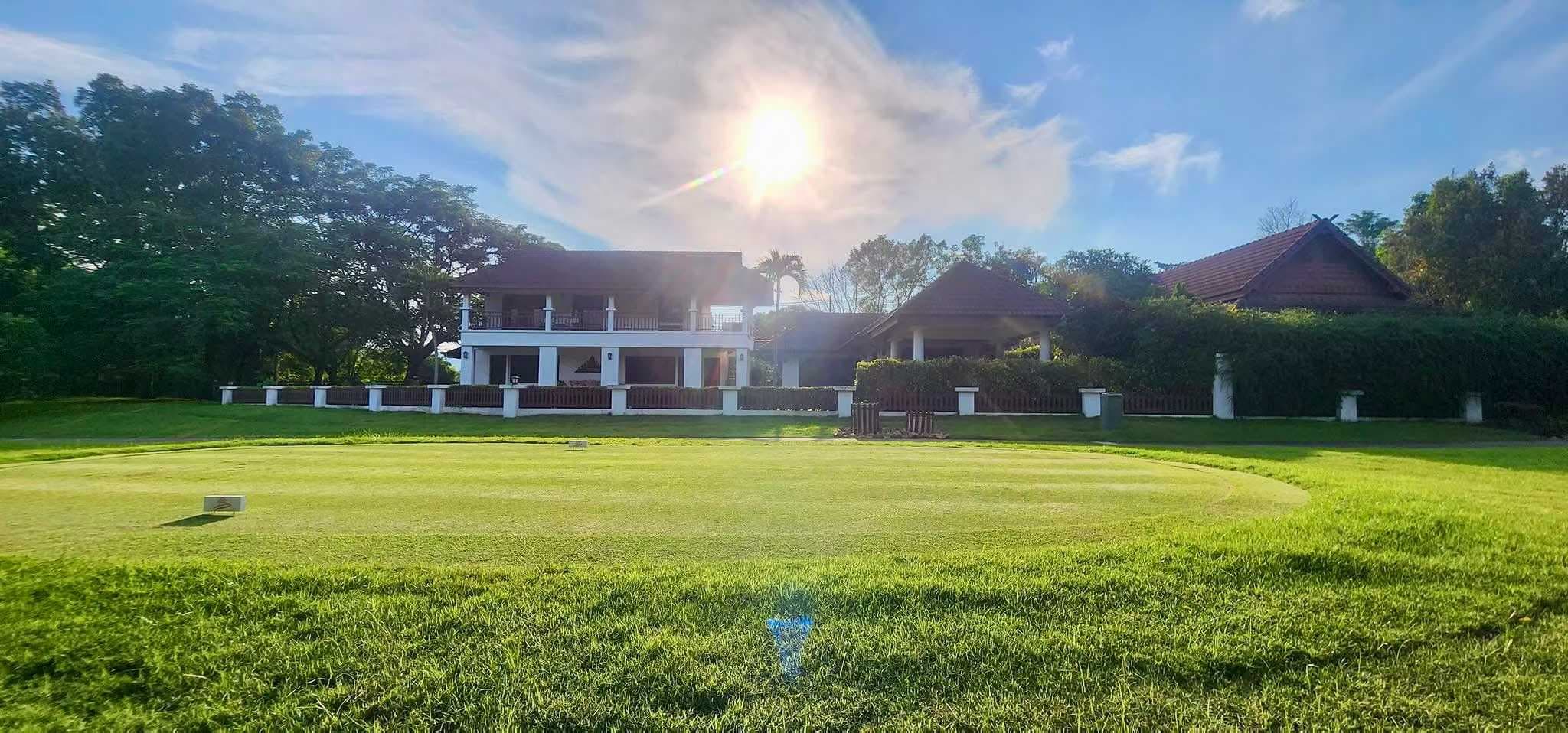 Chiang Mai Golf Course Villa for Sale in Thailand, 4 Bedrooms 4 Bathrooms 350 sqm, Exquisitely Decorated with Garden, Price 3.9 Million RMB