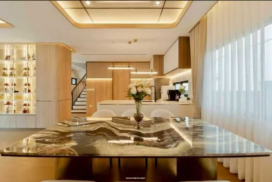 Detached Villa for Sale at Old Airport, Bangkok, Thailand, 4 Bedrooms 5 Bathrooms, Indoor Area 294 sqm, Price 3.95 Million RMB