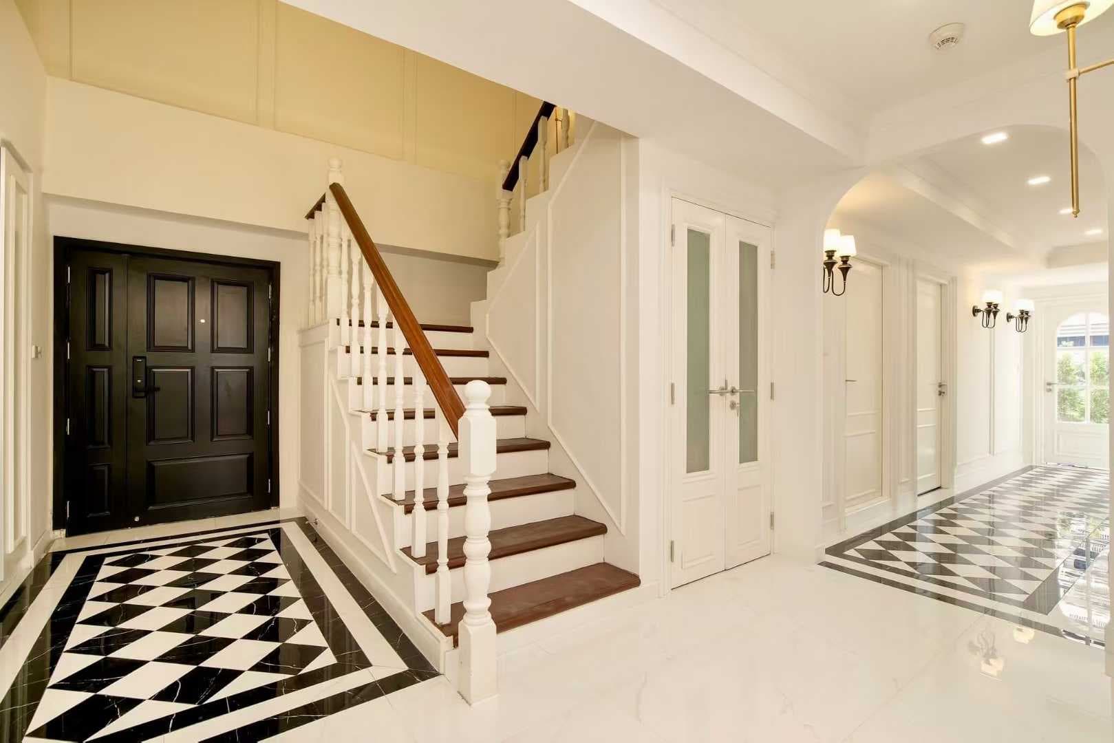 Luxury Duplex Apartment for Sale in Phrom Phong, Bangkok, Thailand, 4 Bedrooms 3 Bathrooms 338 sqm, Price 6.98 Million RMB