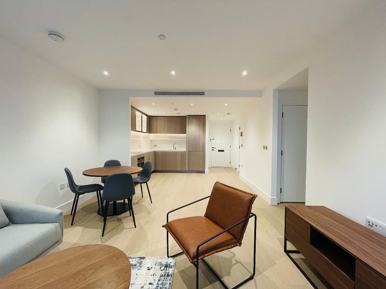Battersea, London, UK|Prince of Wales Drive|1 Bedroom Apartment