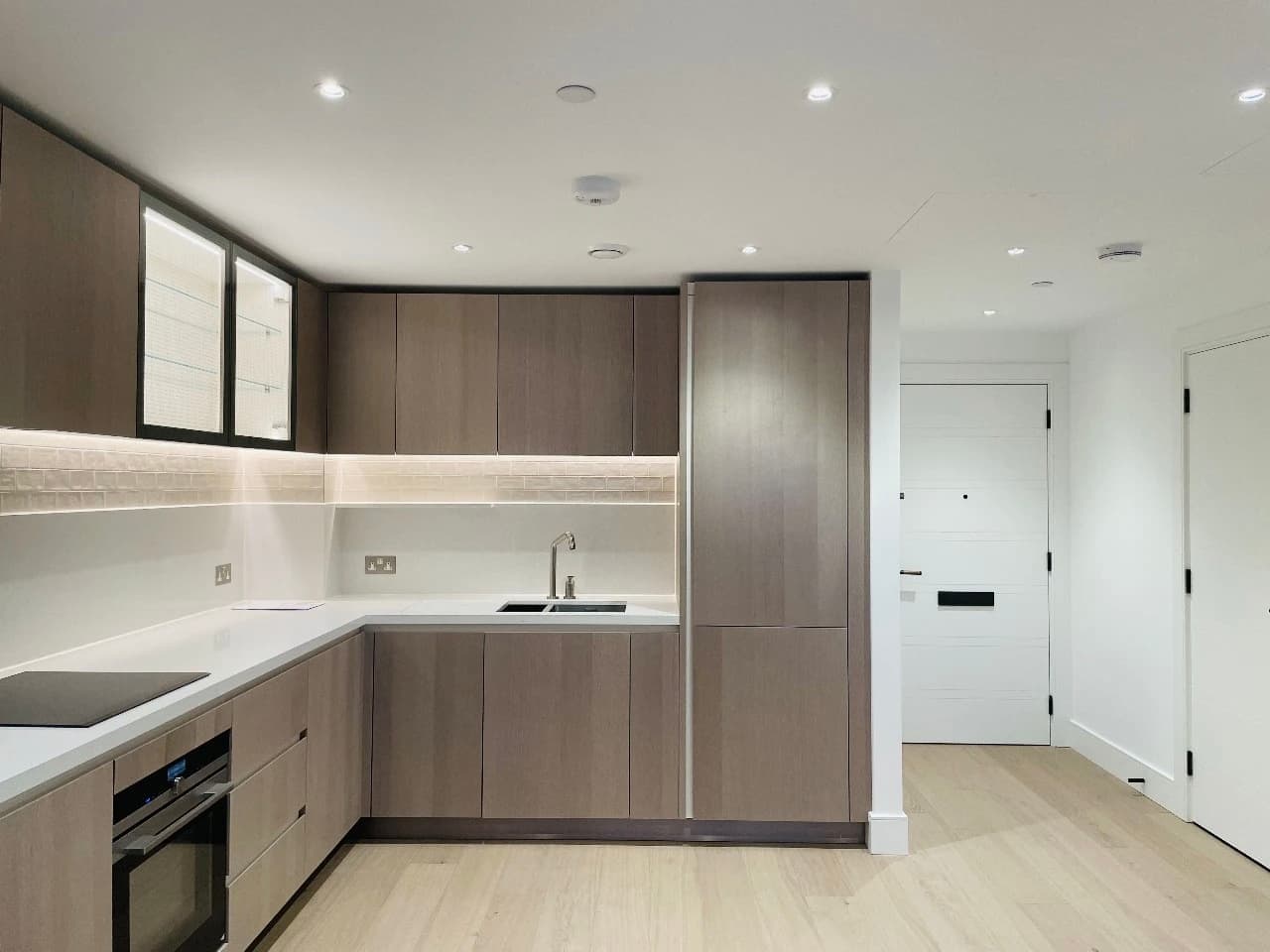 Battersea, London, UK|Prince of Wales Drive|1 Bedroom Apartment
