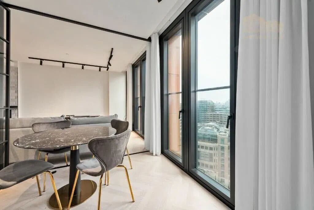 One Crown Place, London, UK|2-bedroom apartment|£1.53 million in the heart of the City