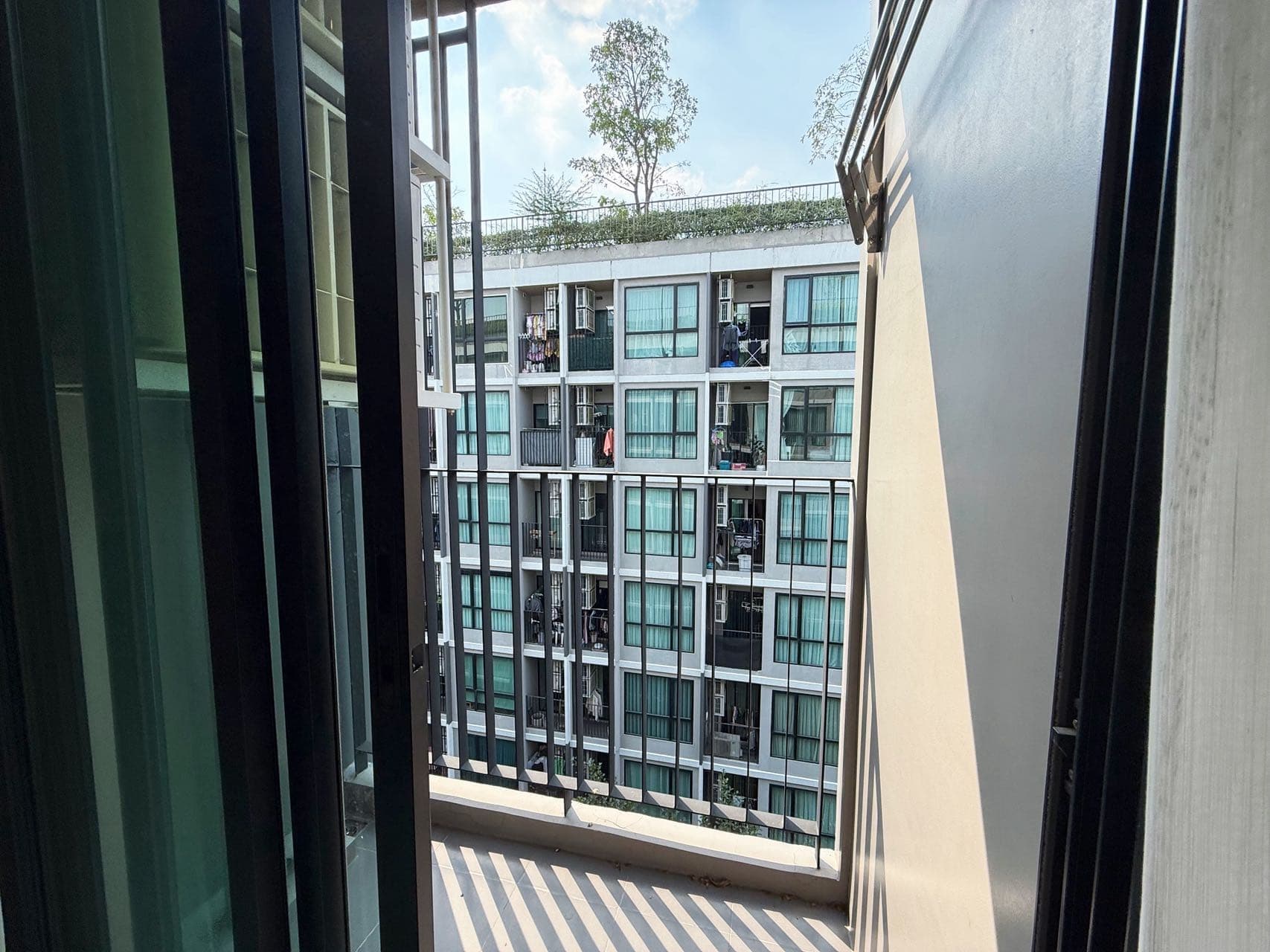 Atmoz Ratchada-Huaikwang, Bangkok, Thailand|Apartment|1+1 Room 3.7 Million Baht, 1 Minute Walk to Regent's School