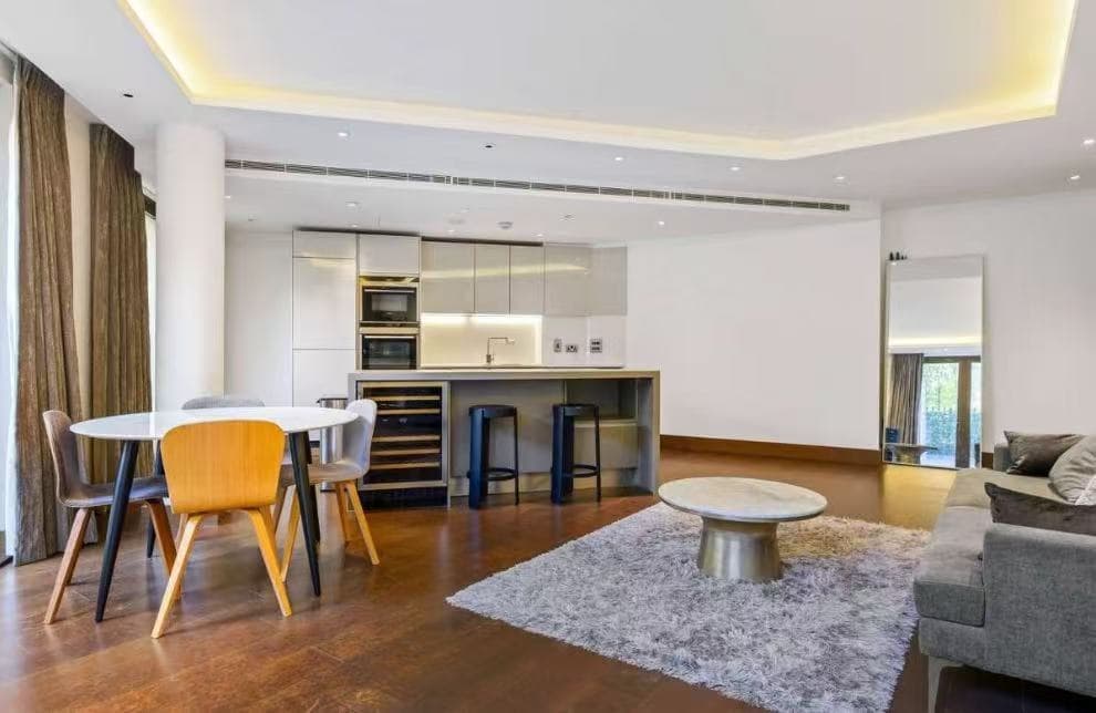 St. Dunstans House, London, UK|2-Bedroom Apartment|£1.3 Million in the Core Legal District of London Zone 1