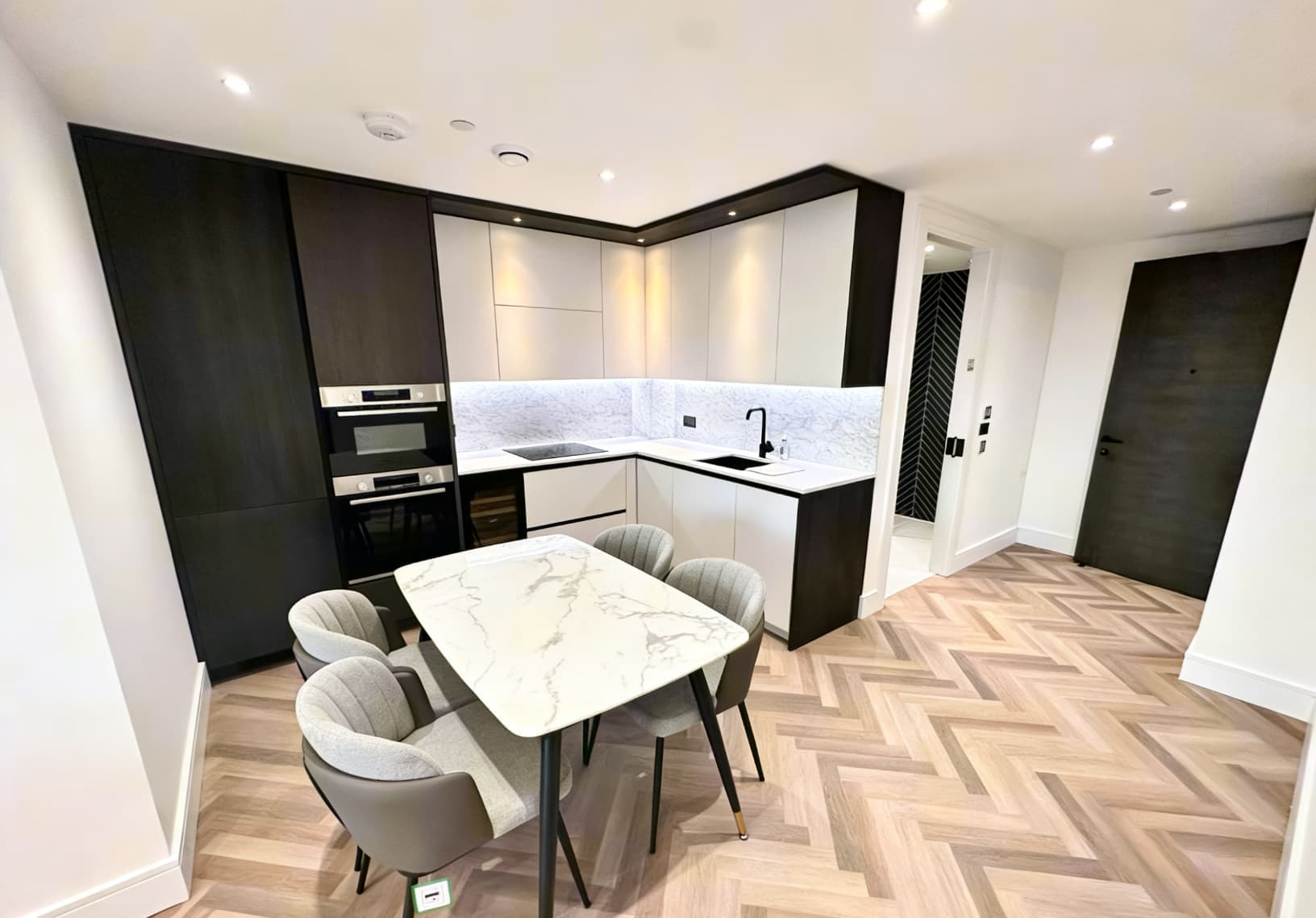 Borough, London, UK | Brigade Court One-Bedroom Apartment | £690,000 High-End Configuration
