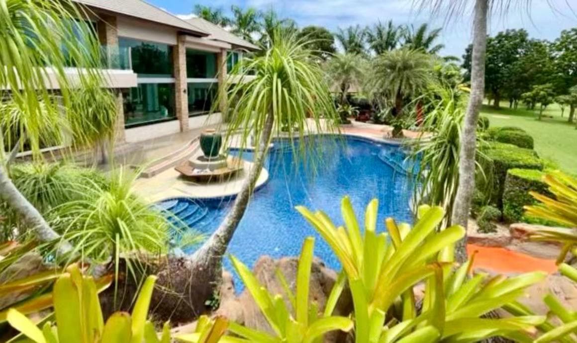 Pattaya Golf Course Villa | Detached House | 4BR 5BA Land 3200㎡ Price ¥13.9M