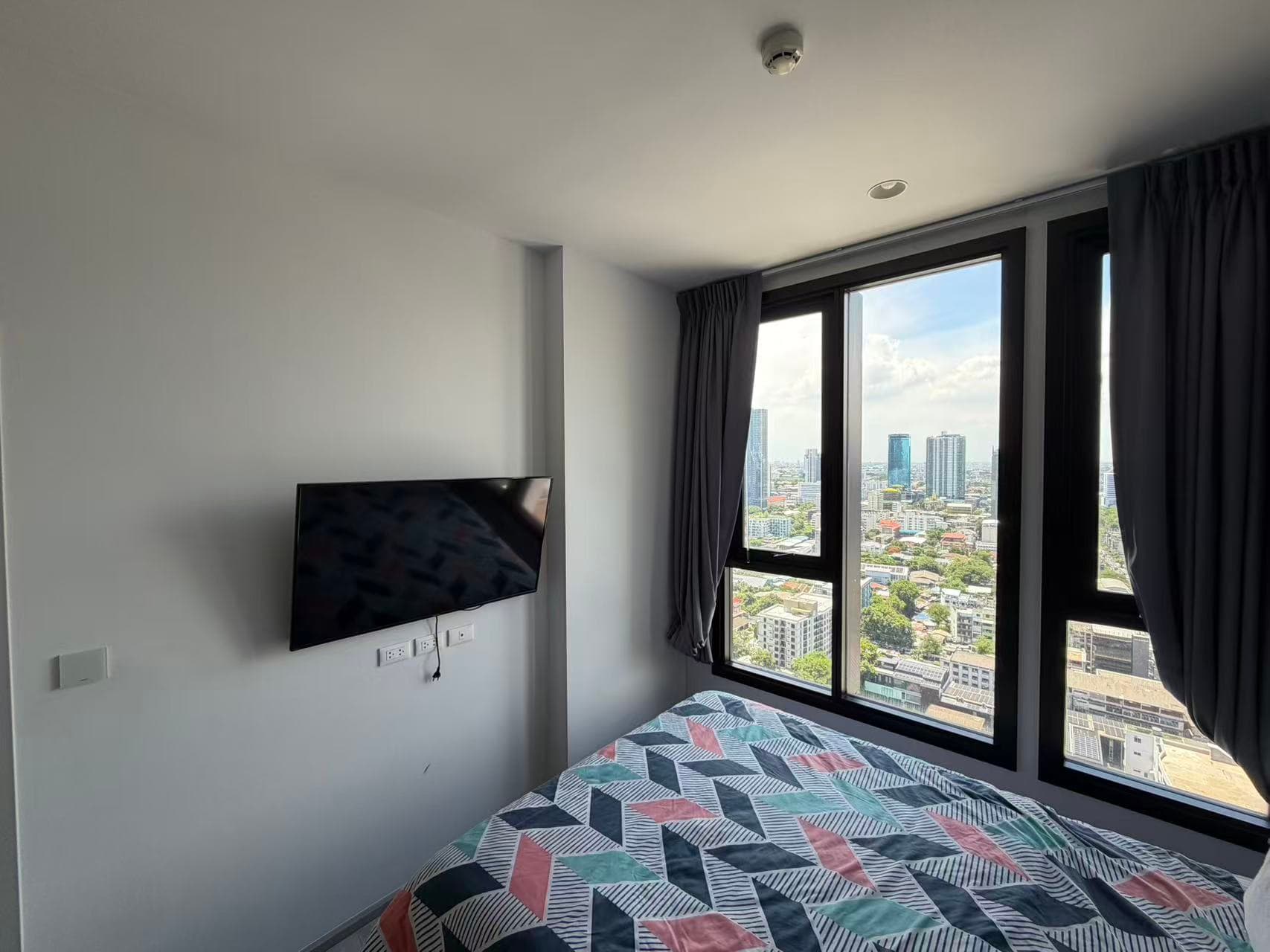 Bangkok XT Ekkamai 2-Bedroom Apartment for Rent | Condo | Monthly 28,000 THB