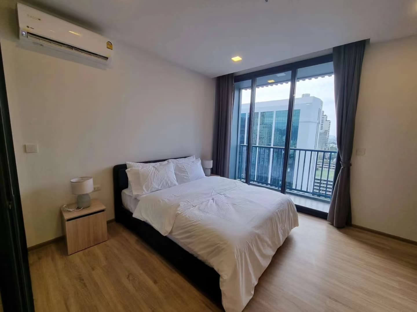 Bangkok, Thailand XT Phayathai Apartment for Rent | 1 Bed 1 Bath | Monthly Rent 23,000 THB