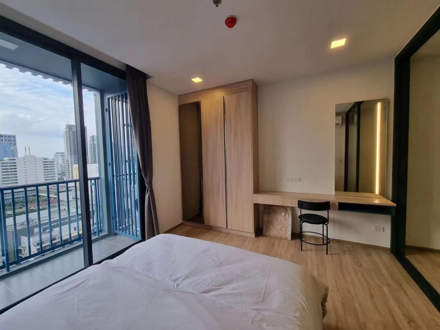Bangkok, Thailand XT Phayathai Apartment for Rent | 1 Bed 1 Bath | Monthly Rent 23,000 THB