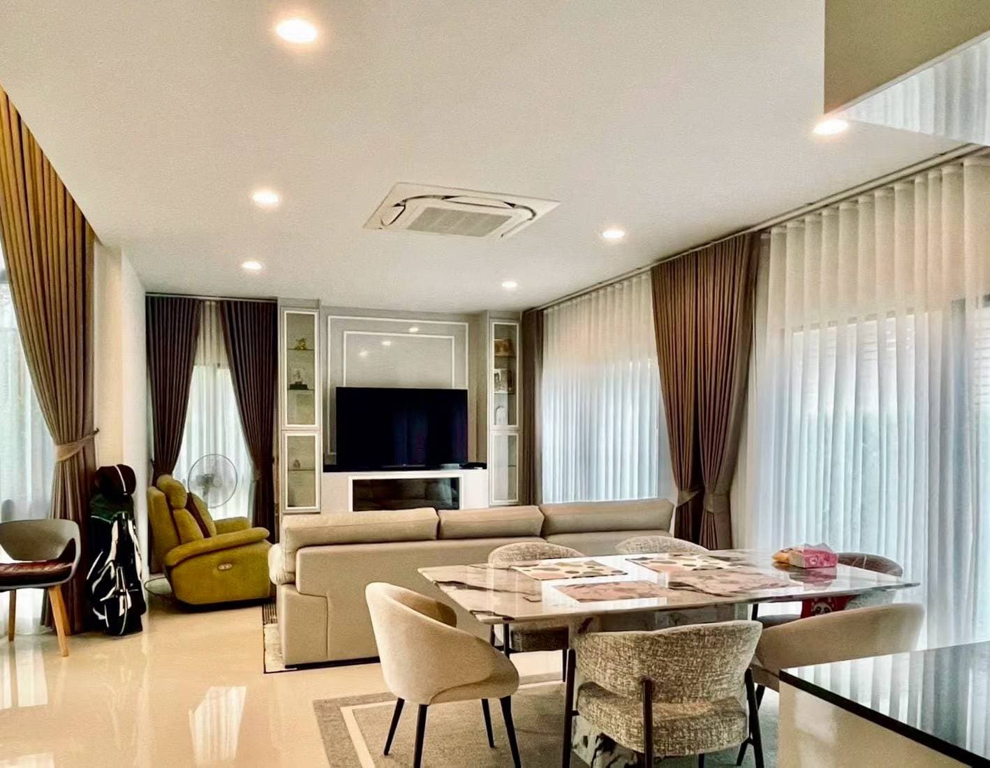 Detached Villa Near Old Bangkok Airport|4BR 4BA|Monthly Rent ฿80,000