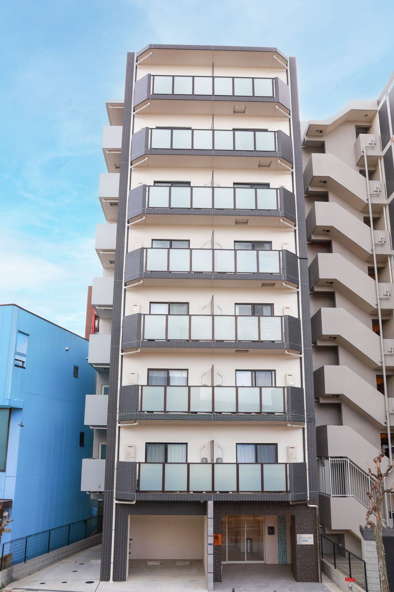 Stay Imamiya Apartment, Osaka, Japan | 1-min Walk to Imamiya Station (3 Lines) | Total Price ¥958 Million