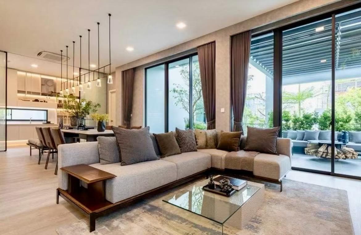 Luxury Detached Villa Near Bangkok's New Airport | 4BR 5BA | Monthly Rent 300,000 THB