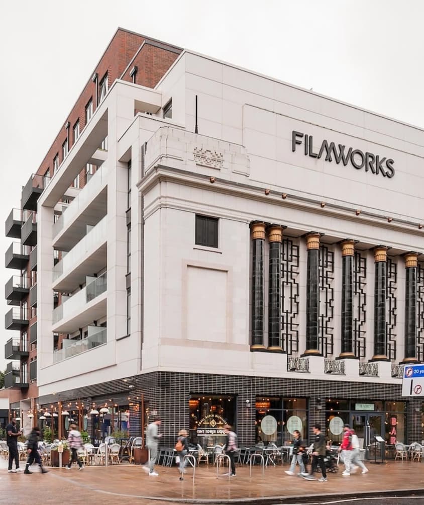英国伦敦 Ealing Broadway Filmworks 公寓|伊丽莎白线学区现房|£800,000 起
