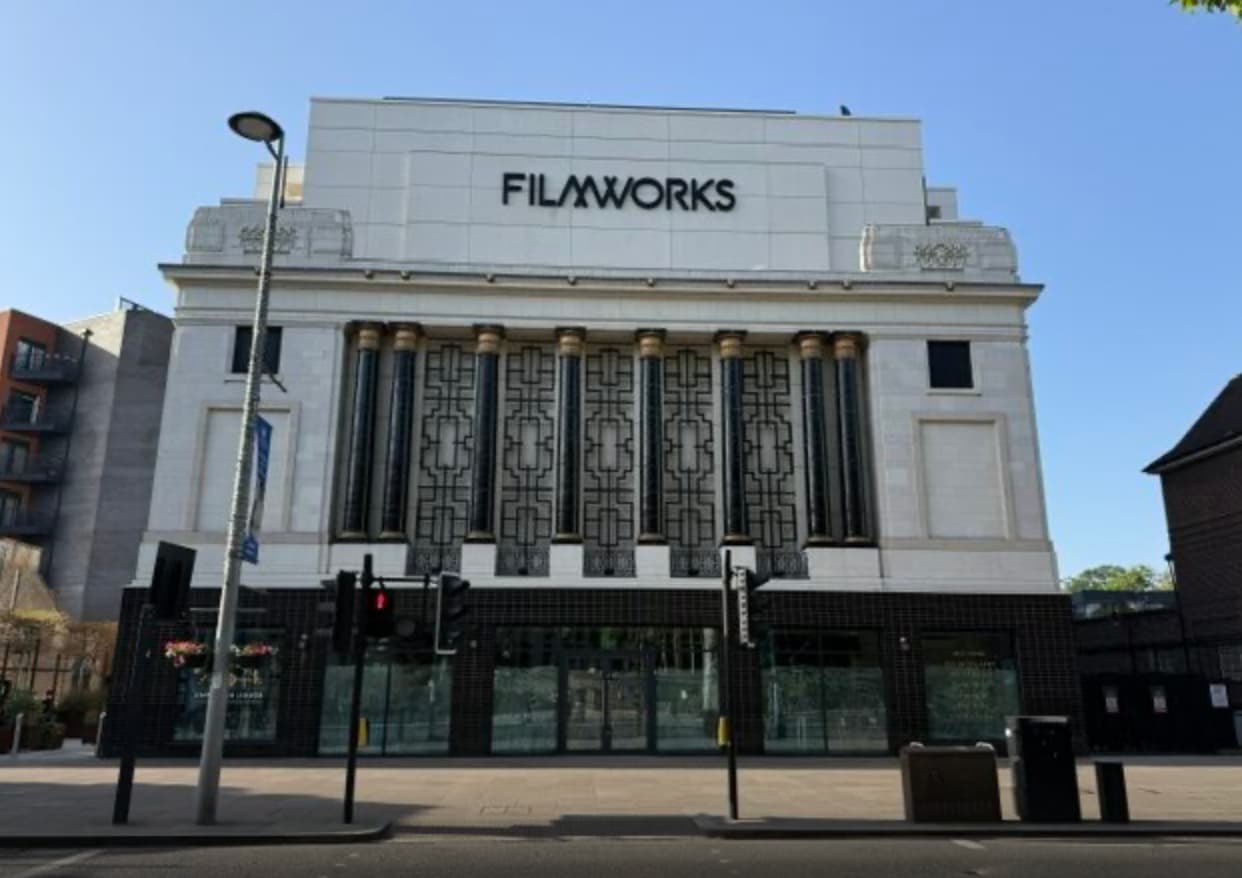 英国伦敦 Ealing Broadway Filmworks 公寓|伊丽莎白线学区现房|£800,000 起