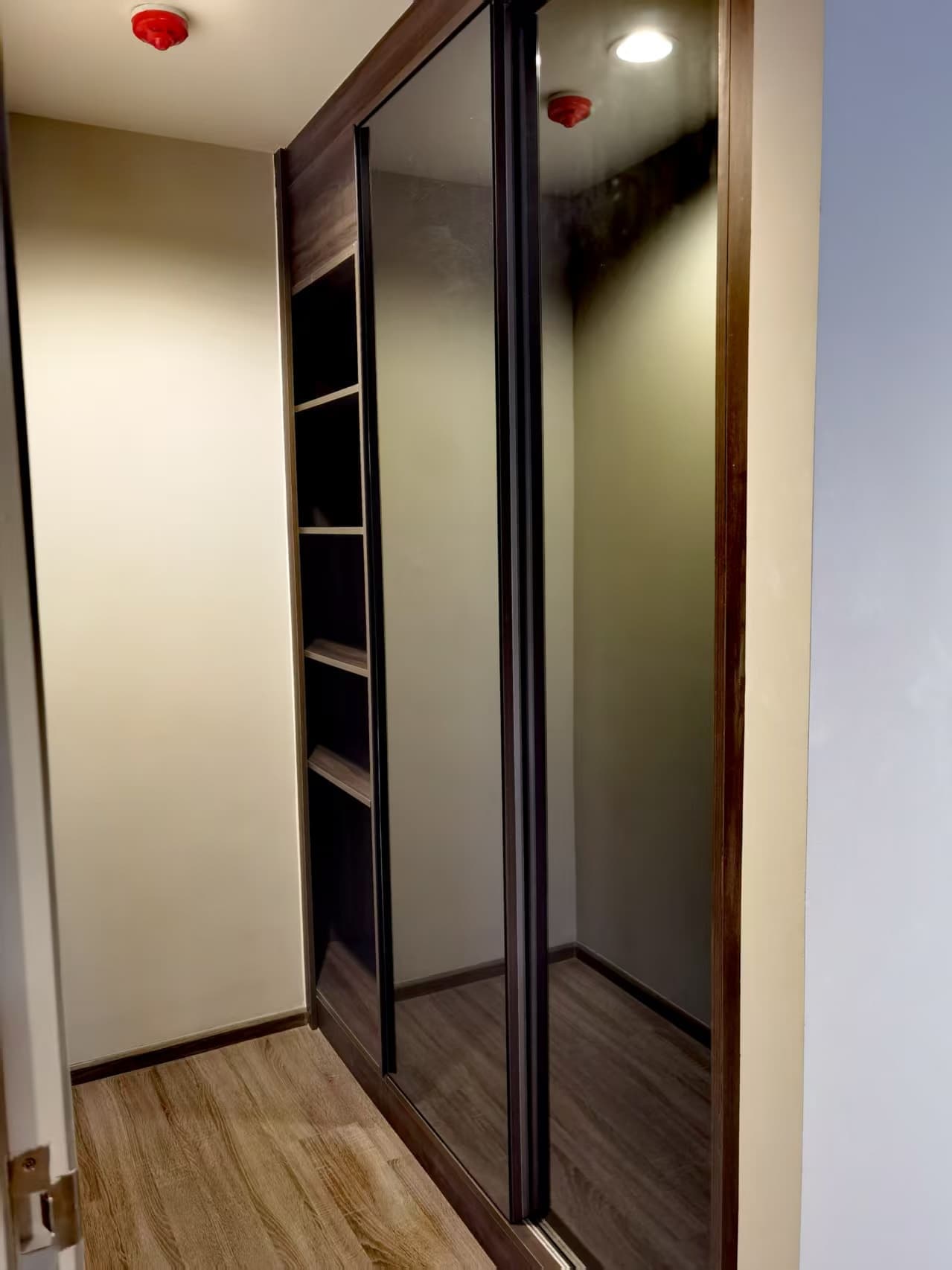 Bangkok, Thailand Ideo Mobi Sukhumvit 40 | 1-Bedroom Apartment | Monthly Rent ฿25,000