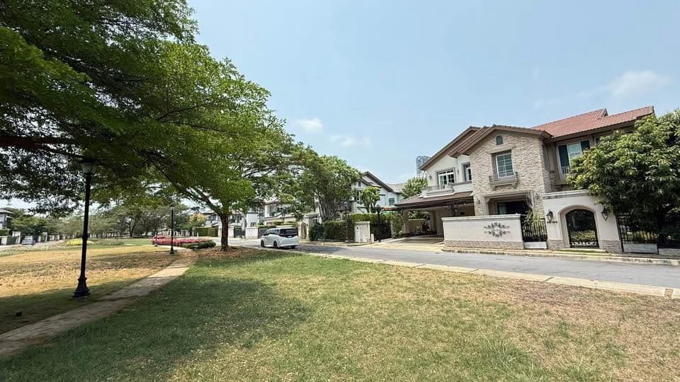 泰国曼谷邦纳区 Nanthawan Bangna Km.7 独栋别墅|4卧5卫|月租20万泰铢