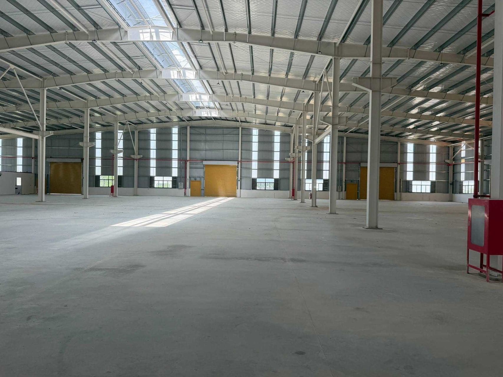 泰国曼谷春武里博文工业园厂房仓库出租|IEAT紫色工业用地 可办Ror.Ngor.4 月租1056万泰铢丨UA-2026-07-55