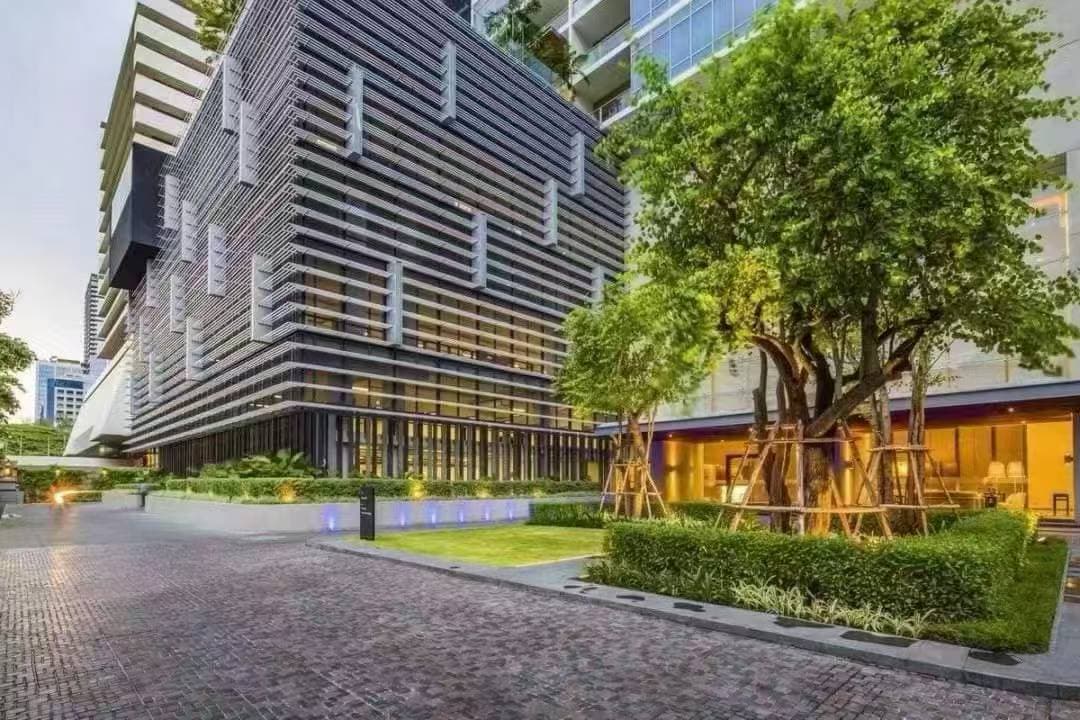 Luxury Condo for Rent near Erawan Shrine, Bangkok, Thailand | 2BR 2BA 107 sqm | Monthly Rent 120,000 THB