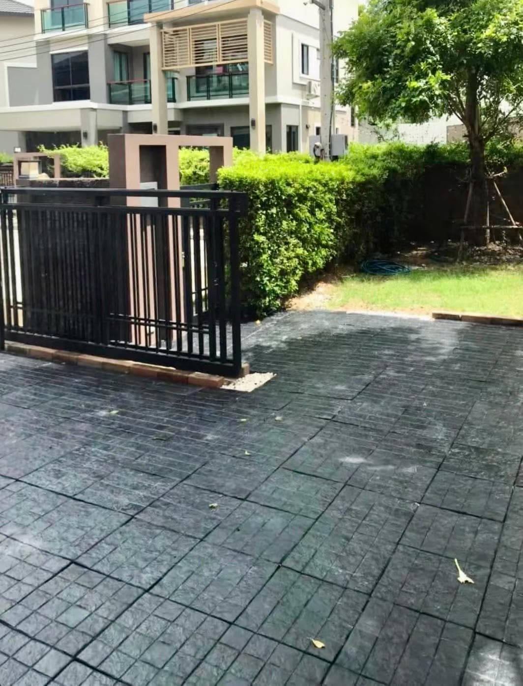 Luxury Villa for Rent in Ramintra, Bangkok, Thailand | 4BR 5BA Detached House | 100,000 THB/month
