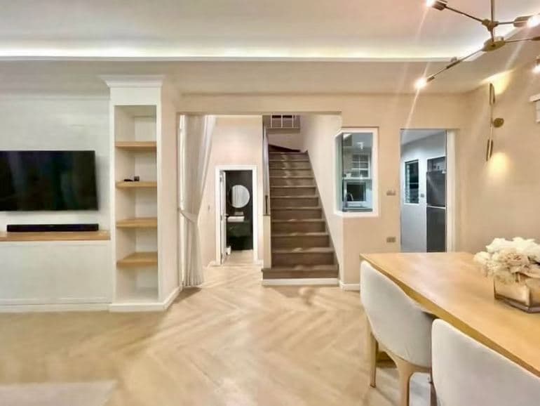 Detached House for Rent Near Bangkok's New Airport | 3BR 3BA | Monthly Rent 55,000 THB