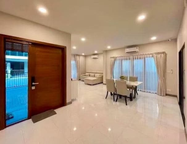 4-Bed 5-Bath Detached House for Rent in Bangna, Bangkok, Thailand | 90,000 THB/Month