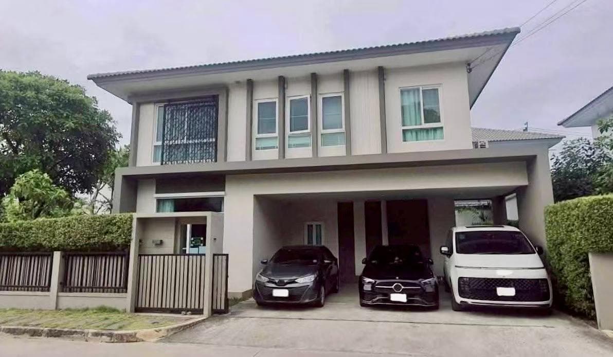 Rental of Detached House near Old Airport in Bangkok, Thailand | 4 Bedrooms 3 Bathrooms 220 sqm | Monthly Rent 70,000 THB