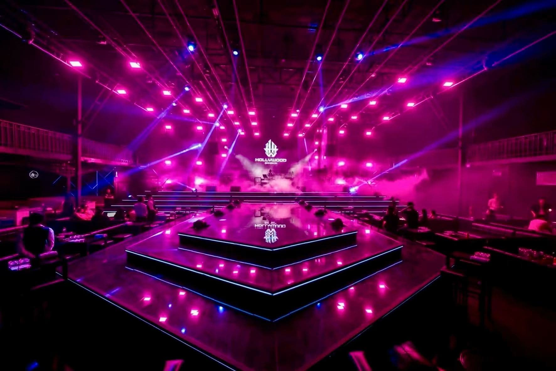 Bangkok, Thailand Ratchada Bar for Transfer | Two-Story Commercial Property | 19 Million THB Including Licenses