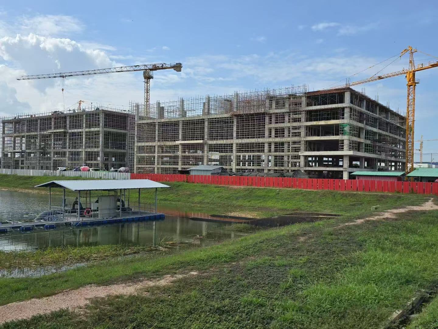 Brand New Multi-Story Factory for Rent in IEAT Industrial Estate, Samut Prakan, Bangkok, Thailand | Approx. 10,000 sqm per Building | Suitable for High-Tech Industries
