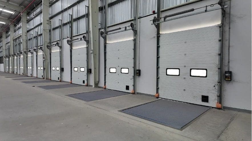 Standard Warehouse for Rent in Si Racha Industrial Area, Chonburi, Thailand | Area 5200-9900 sqm | 16 km from Laem Chabang Port