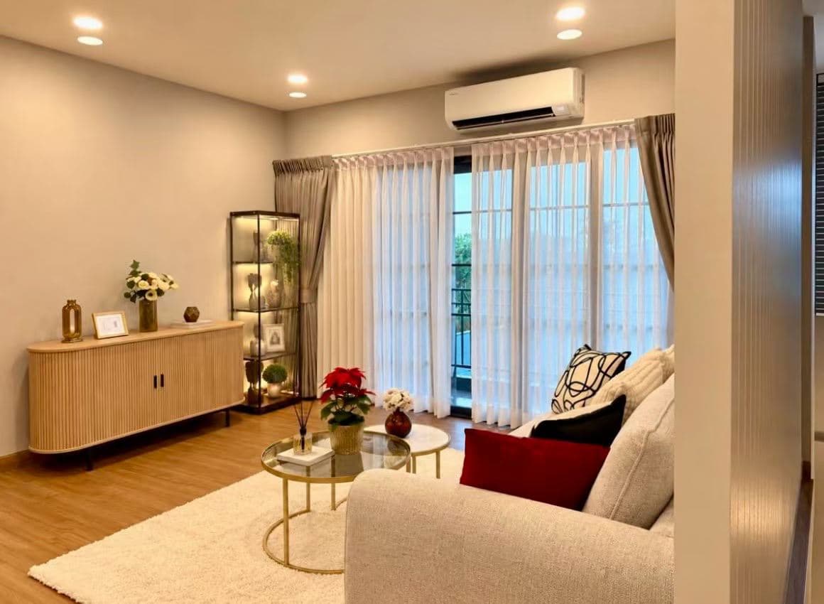 Bangna, Bangkok, Thailand Detached Villa | 4 Bedrooms 4 Bathrooms | Monthly Rent 130,000 THB