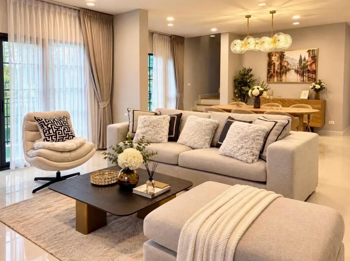 Bangna, Bangkok, Thailand Detached Villa | 4 Bedrooms 4 Bathrooms | Monthly Rent 130,000 THB