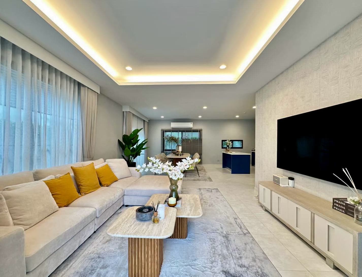 Bearing, Bangkok, Thailand Detached Villa | 5 Bedrooms 5 Bathrooms | Monthly Rent 280,000 THB