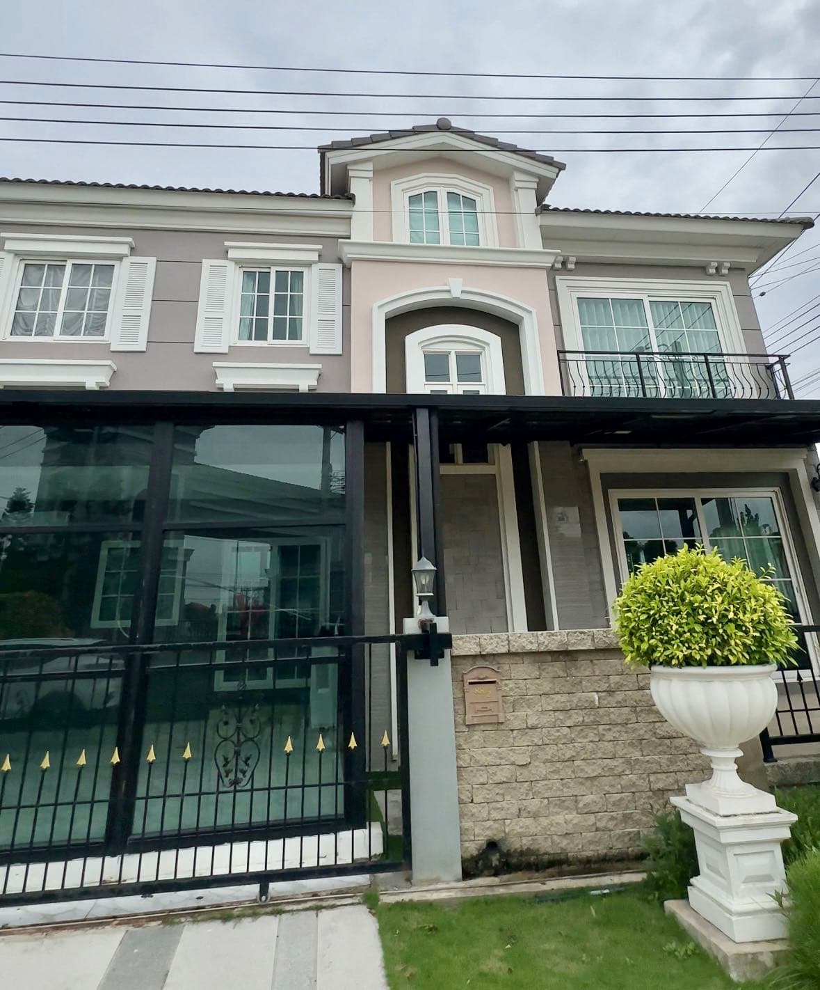 【曼谷欧式豪华别墅】8房7卫+家具家电齐全,投资自住两相宜!