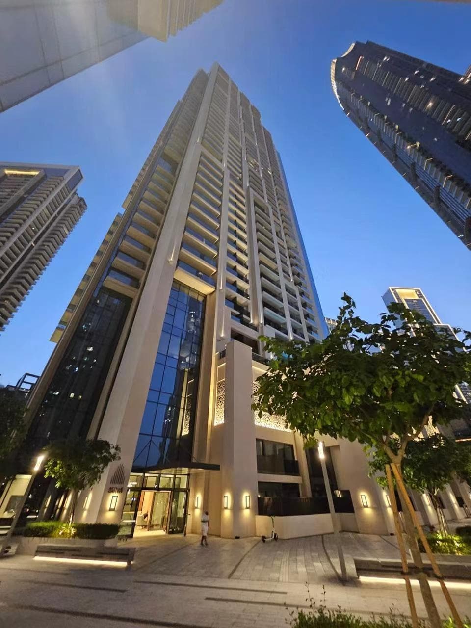 Act One Tower Luxury Apartment for Sale in Downtown Dubai, UAE, 2 Bedrooms 2 Bathrooms with Musical Fountain View, 4,050,000 AED