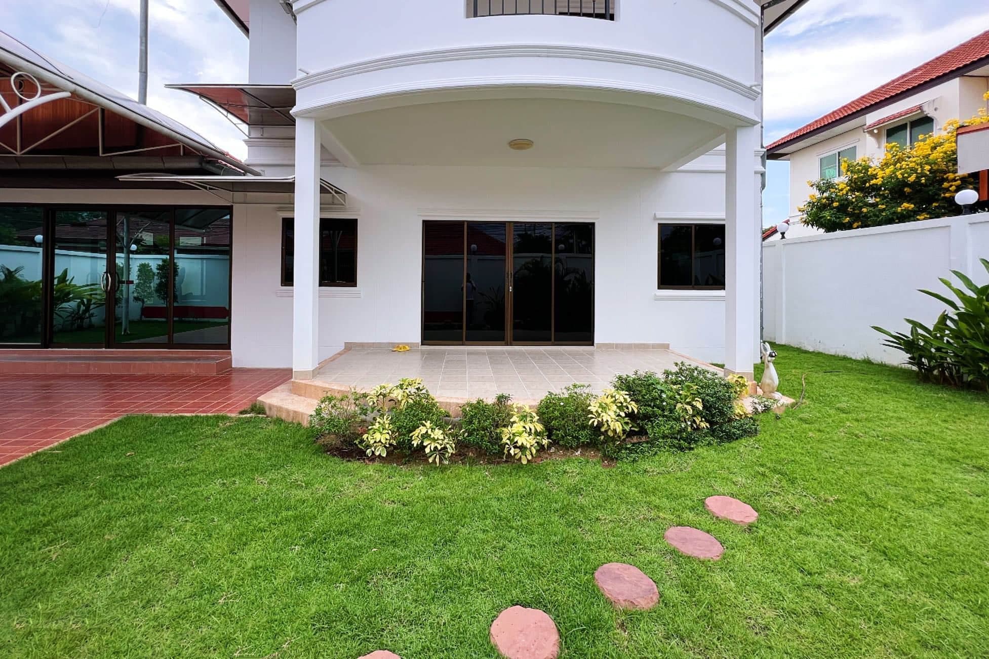 Pattaya East District Villa A5108|4 Bedrooms 3 Bathrooms|7.99 Million Thai Baht