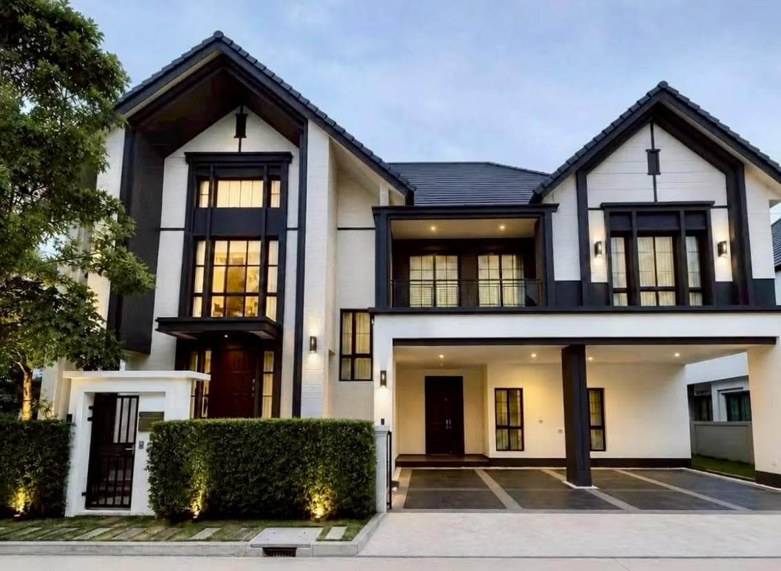 6-Bedroom 6-Bathroom Detached House in Bangna, Bangkok | Monthly Rent 320,000 THB
