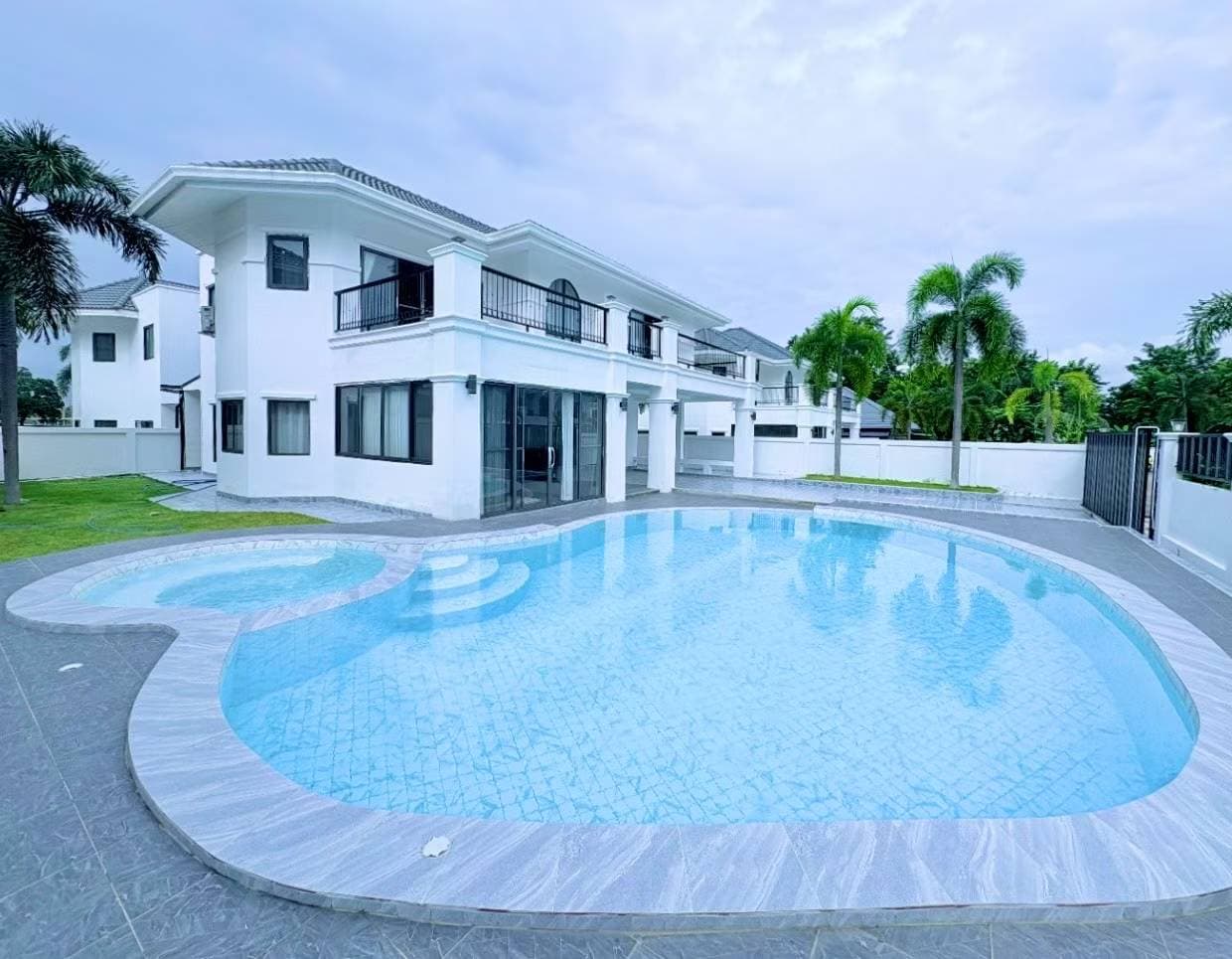 Brand New Pool Villa in Pattaya, Thailand | 4BR 4BA | Priced at 2.4 Million RMB